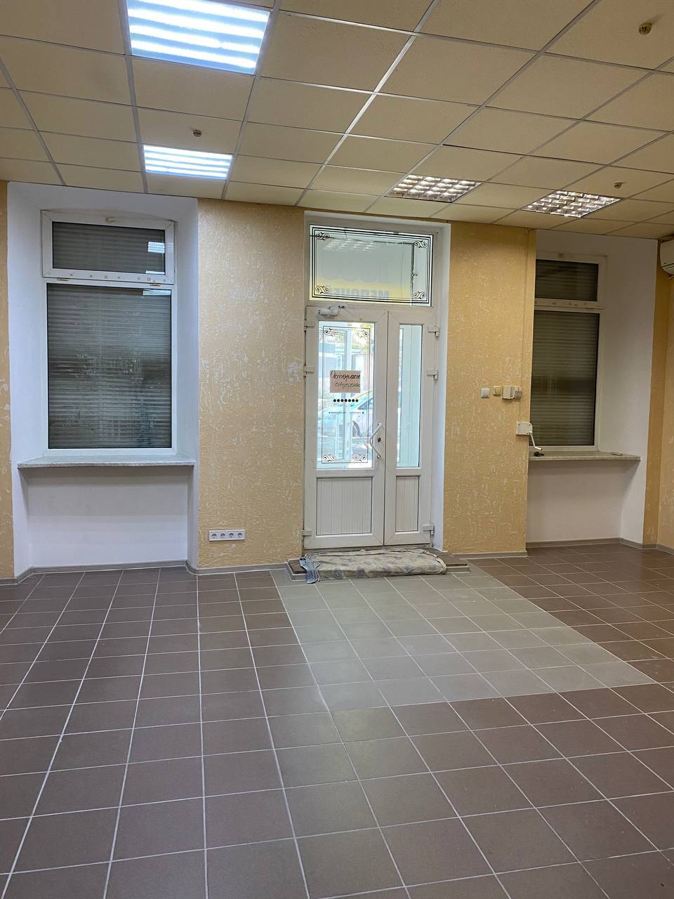 Аренда торгового помещения 83 м², Торговая ул.