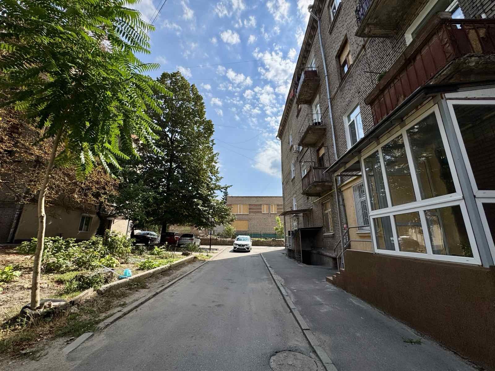 Продаж офісу 40 м², Жуковського вул.