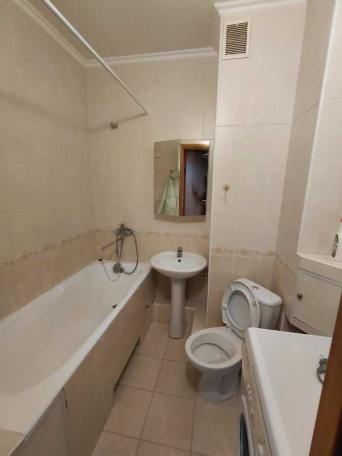 Аренда 1-комнатной квартиры 41 м², Эрнста ул., 6