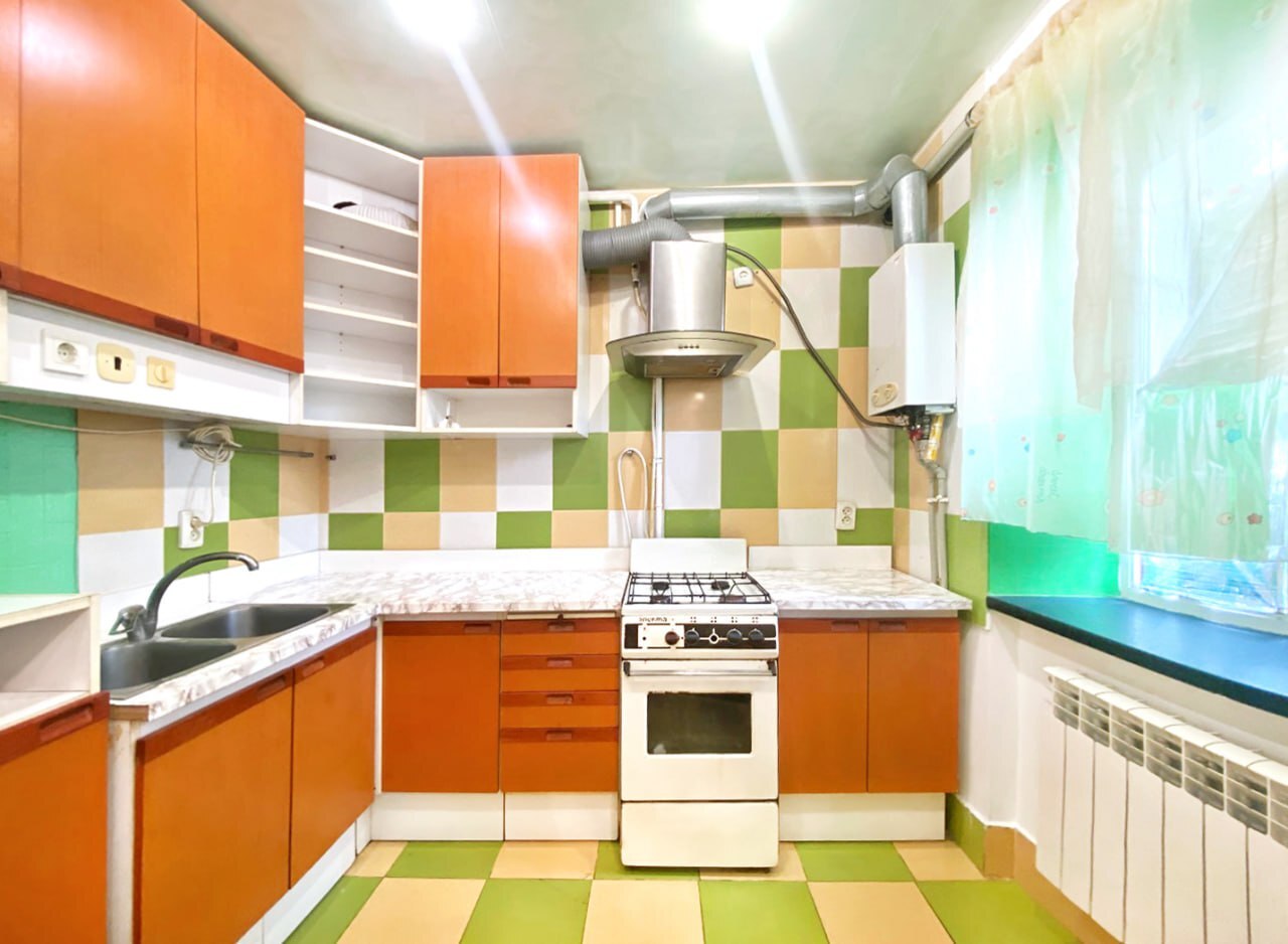 Продажа 3-комнатной квартиры 56 м², Гладкова ул.