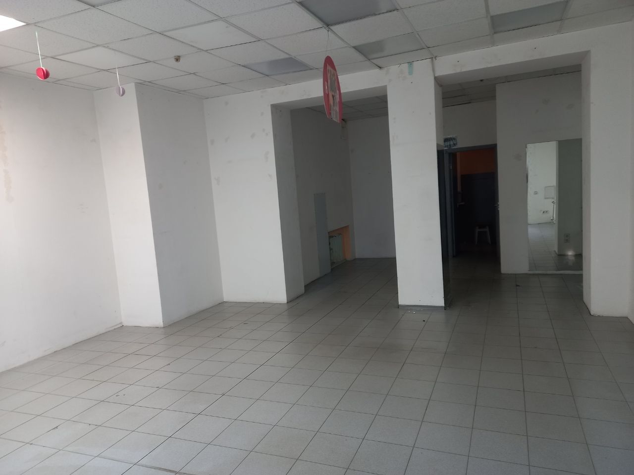 Оренда комерції 50 м², Тітова вул., 8