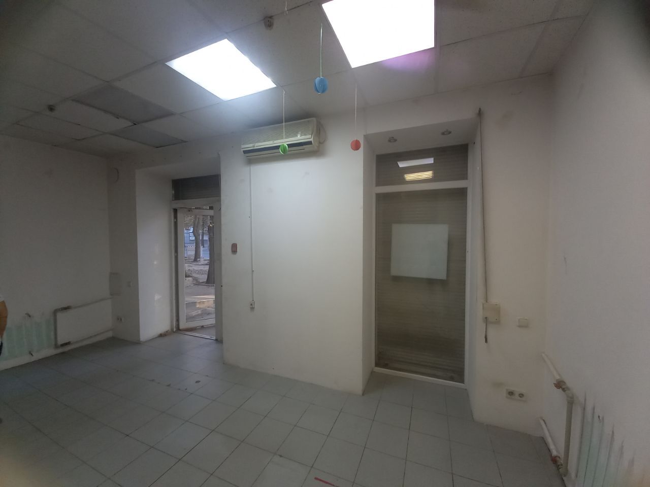 Оренда комерції 50 м², Тітова вул., 8