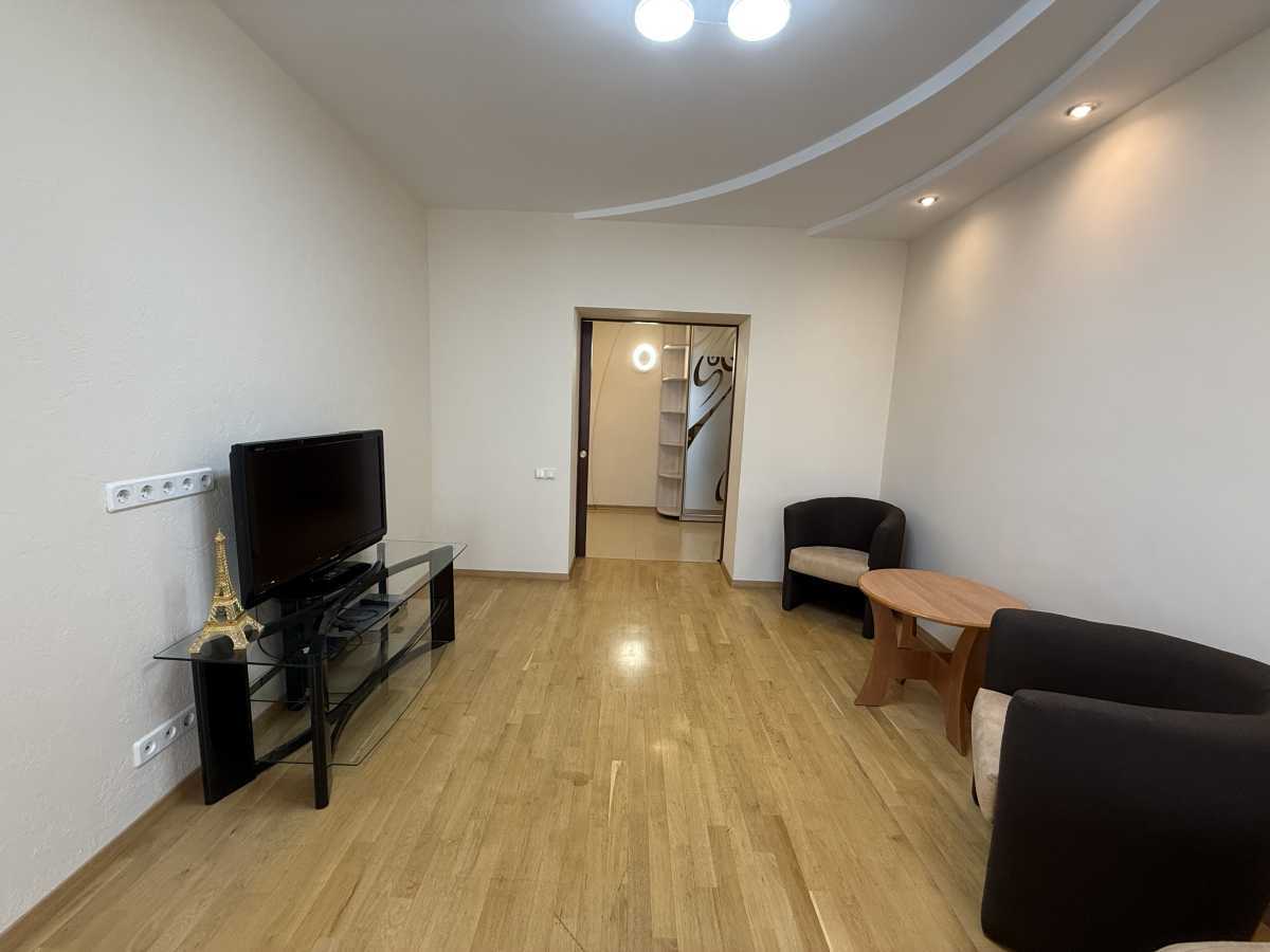 Аренда 3-комнатной квартиры 105 м², Анны Ахматовой ул., 31