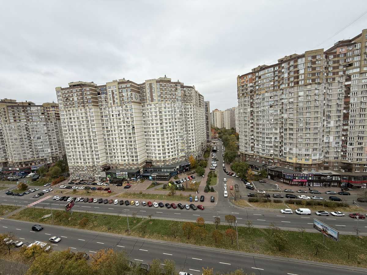 Аренда 3-комнатной квартиры 105 м², Анны Ахматовой ул., 31