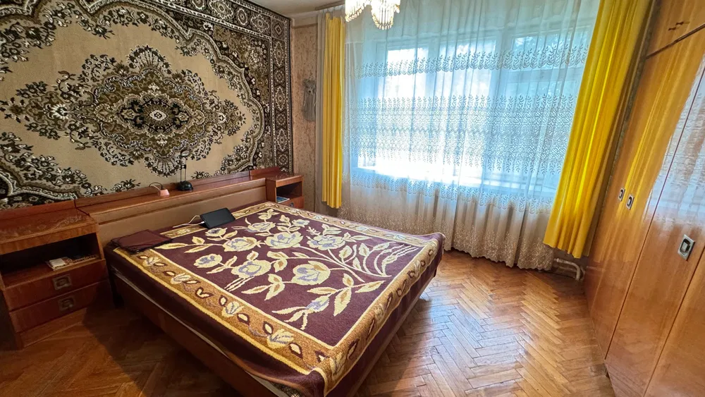 Продажа 2-комнатной квартиры 57.2 м²