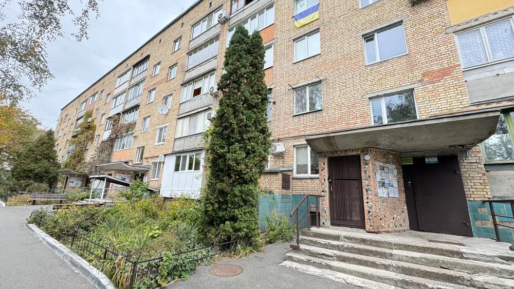 Продажа 2-комнатной квартиры 57.2 м²