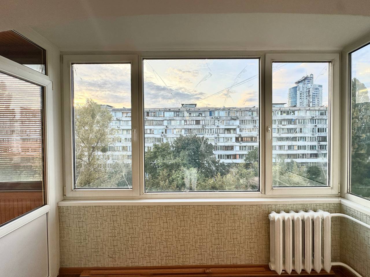 Продажа 3-комнатной квартиры 58 м², Победы просп., 17