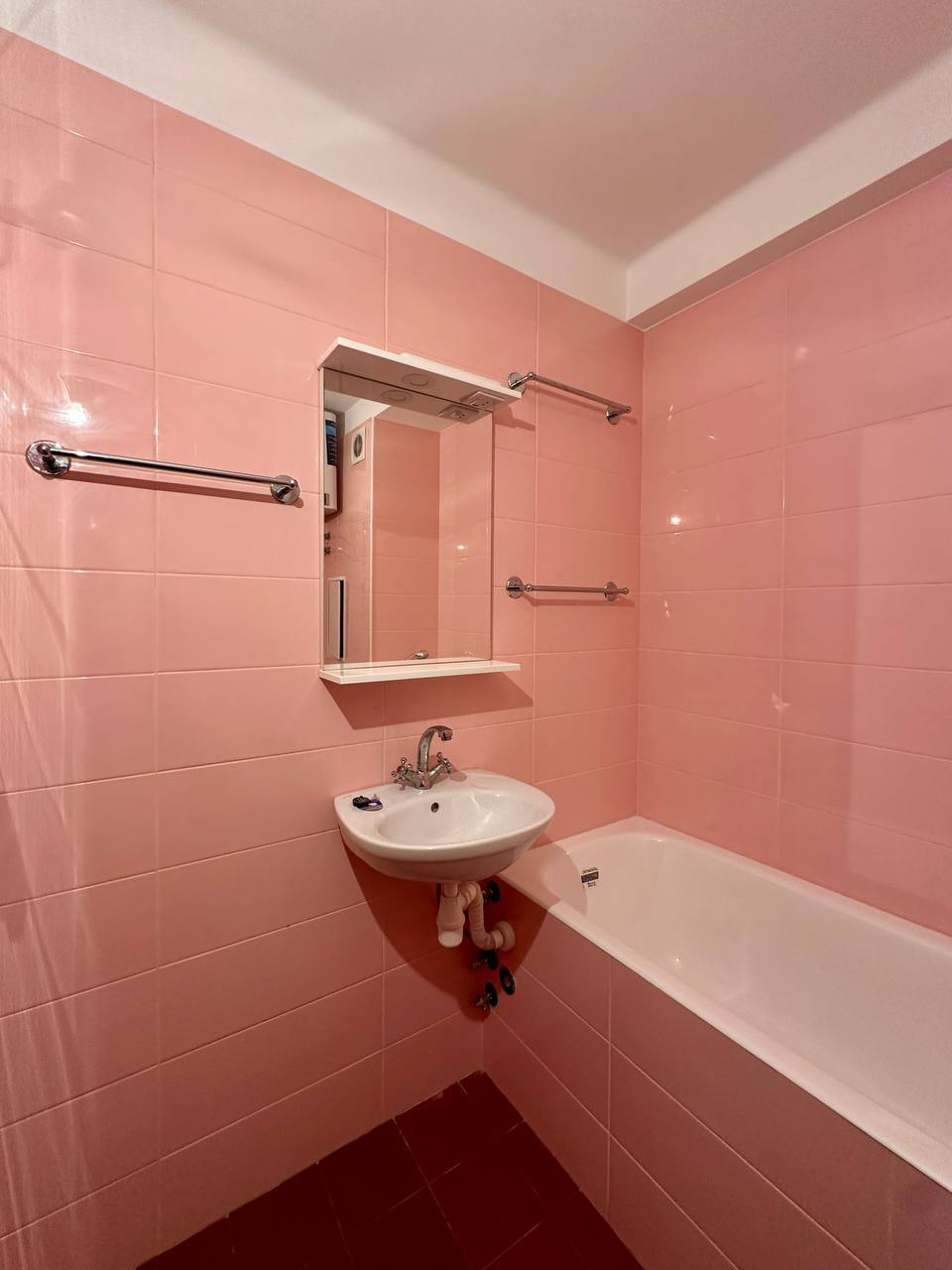 Продажа 3-комнатной квартиры 58 м², Победы просп., 17