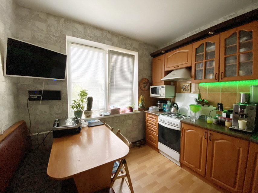 Продажа 2-комнатной квартиры 54 м², Лазурная ул.