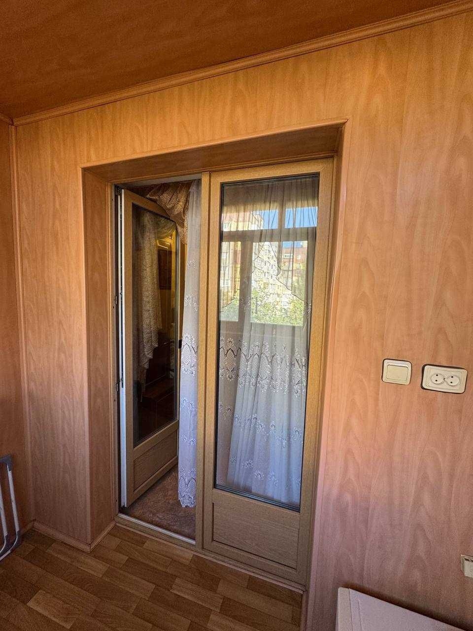 Продажа 3-комнатной квартиры 63 м², Терещенковская ул., 4