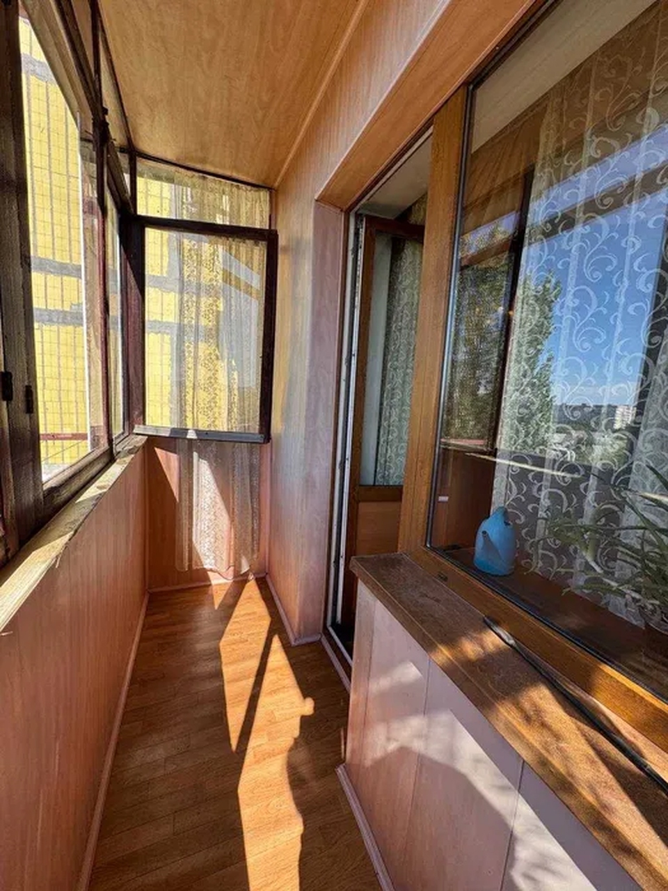 Продажа 3-комнатной квартиры 63 м², Терещенковская ул., 4