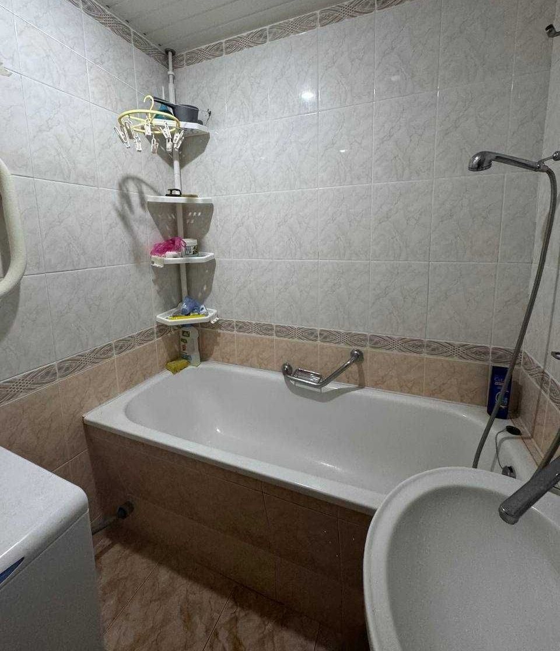 Продажа 3-комнатной квартиры 63 м², Терещенковская ул., 4