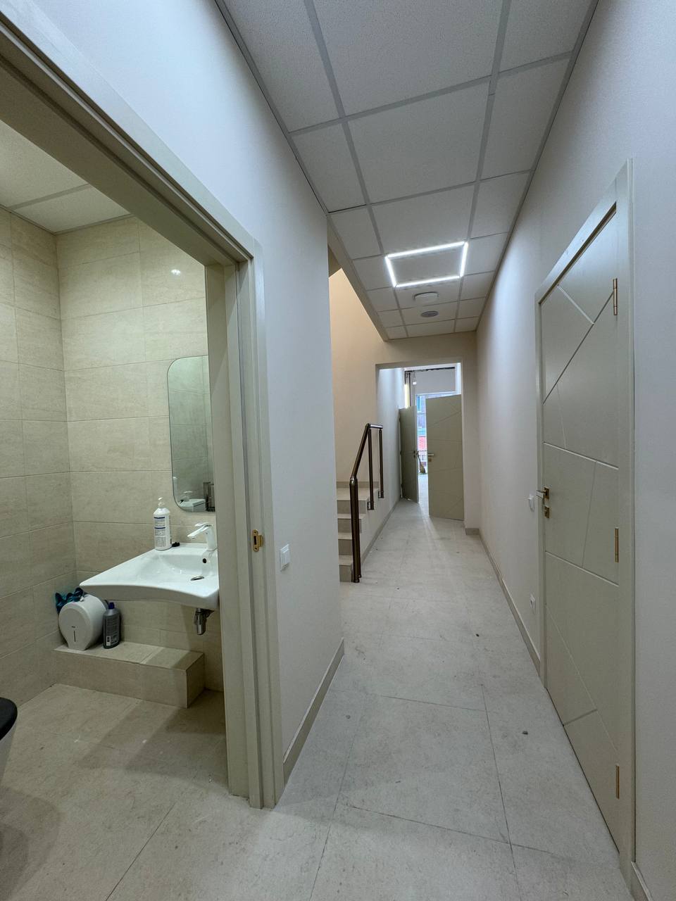 Продажа оздоровительного комплекса 690 м²