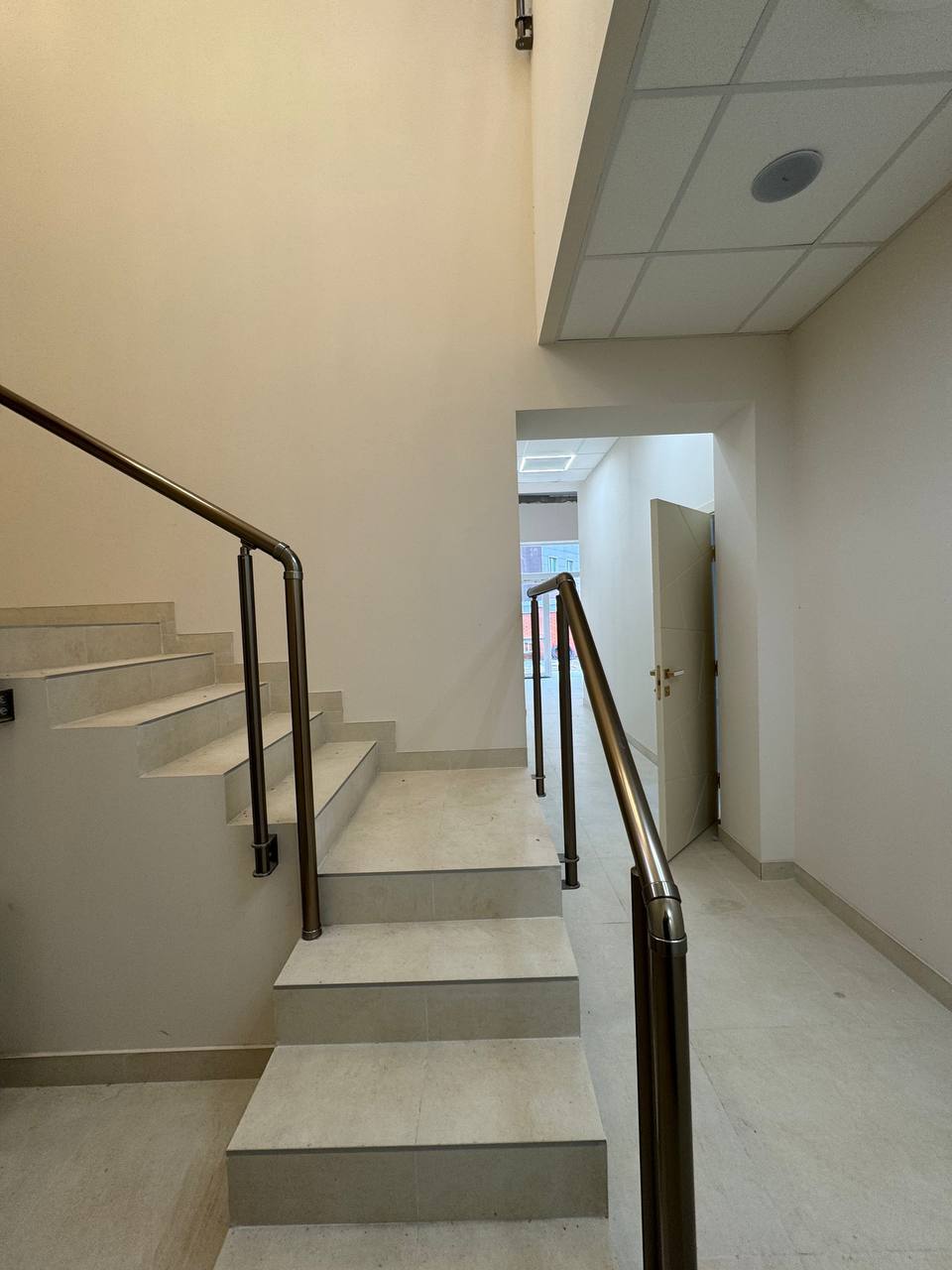 Продажа оздоровительного комплекса 690 м²