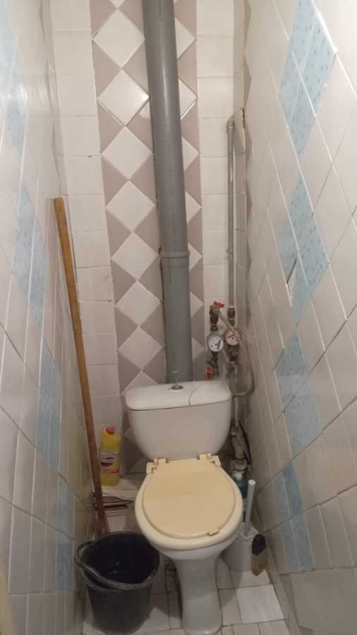Продажа 4-комнатной квартиры 60 м², Небесной сотни просп., 61