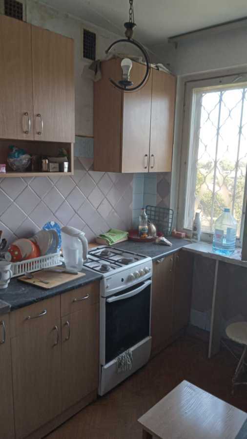 Продажа 4-комнатной квартиры 60 м², Небесной сотни просп., 61