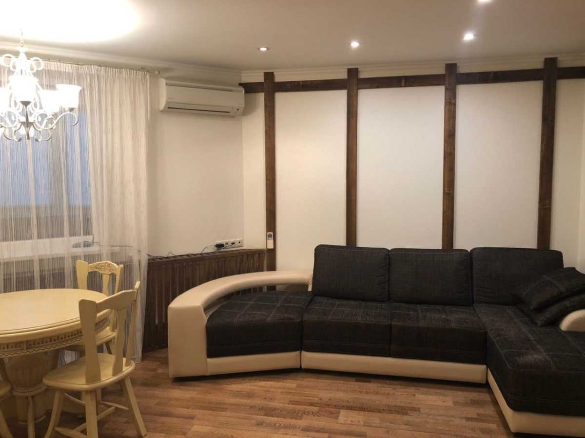 Аренда 2-комнатной квартиры 90 м², Голосеевская ул., 13б