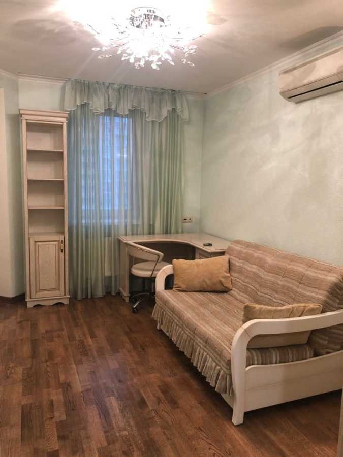 Аренда 2-комнатной квартиры 90 м², Голосеевская ул., 13б