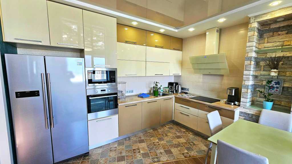 Аренда 3-комнатной квартиры 90 м², Завальная ул., 10Г
