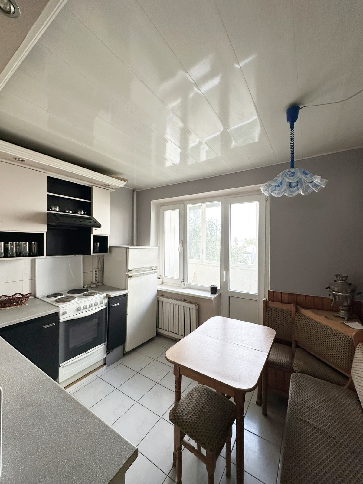 Продаж 3-кімнатної квартири 70 м², Перемоги просп., 95