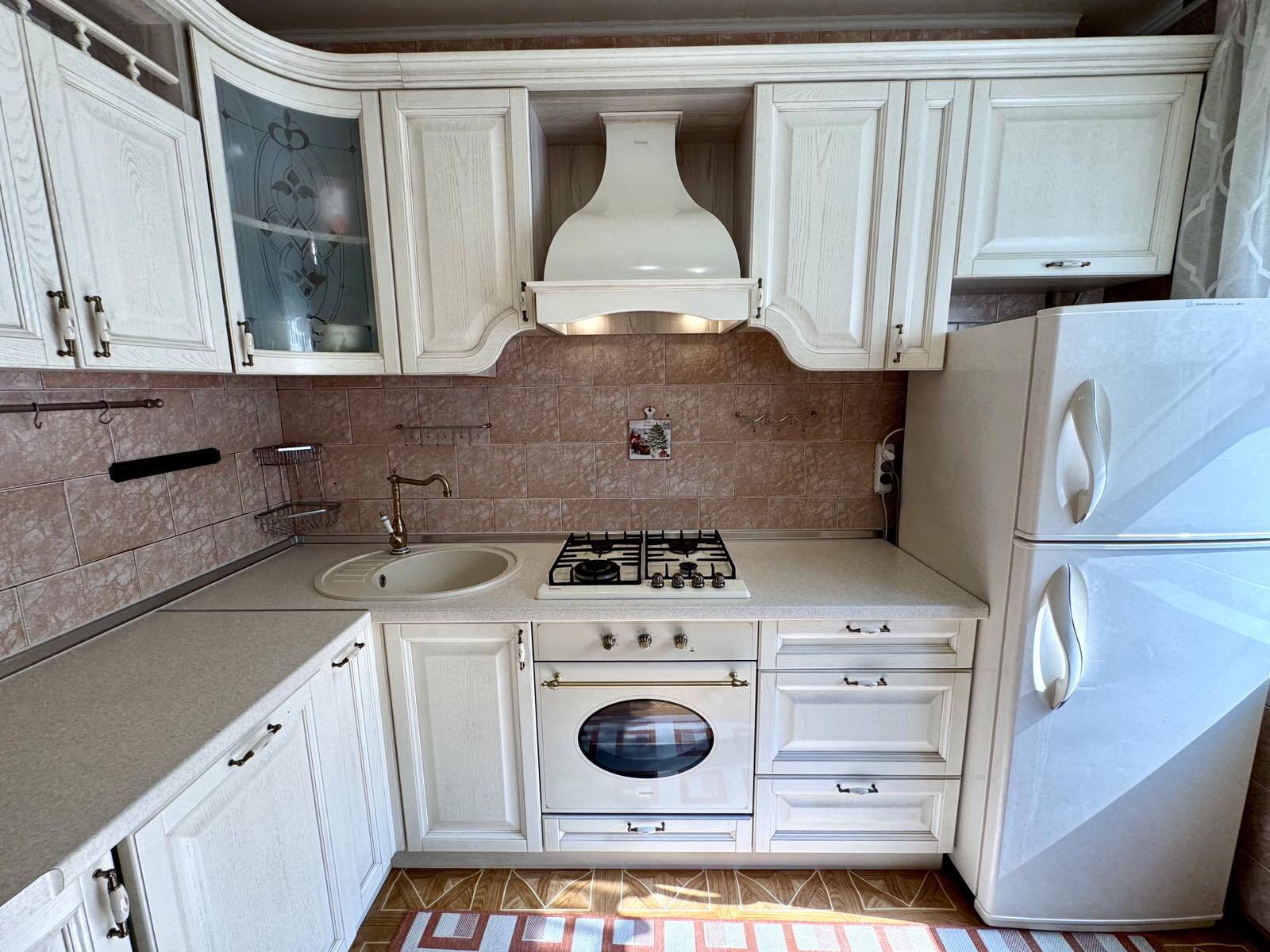 Продажа 2-комнатной квартиры 52 м², Школьная ул.