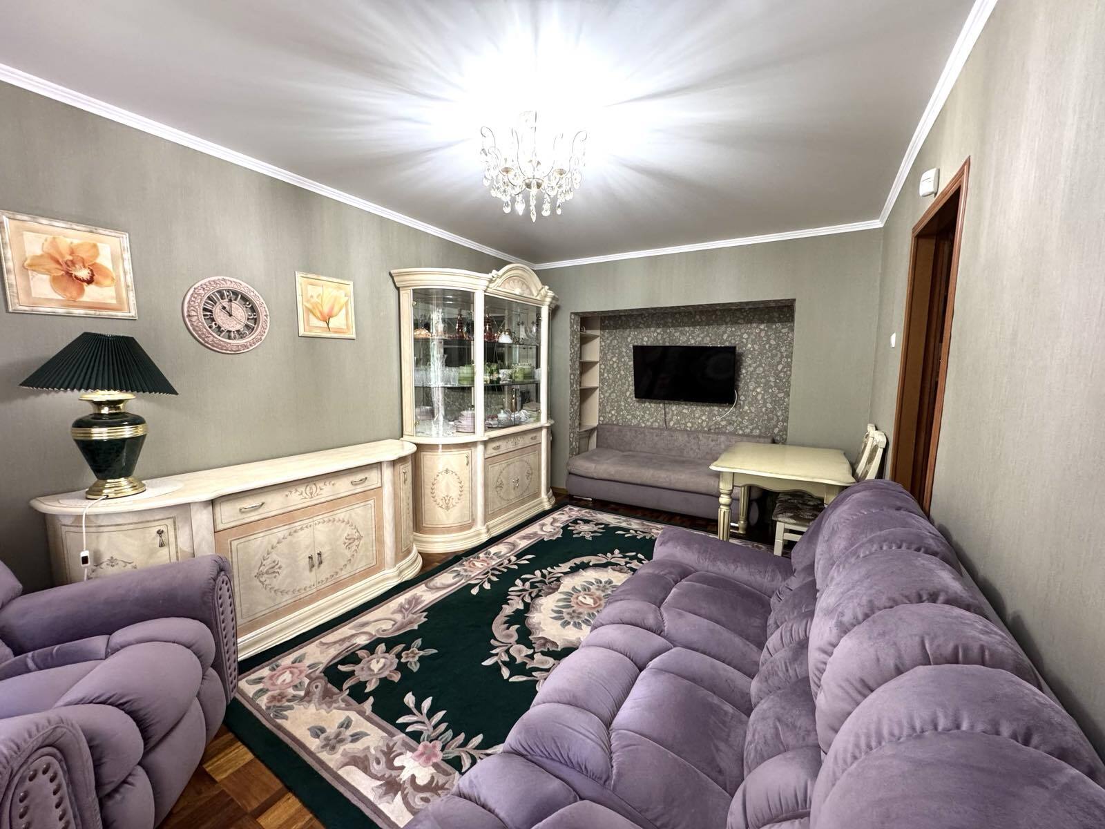 Продажа 2-комнатной квартиры 52 м², Школьная ул.