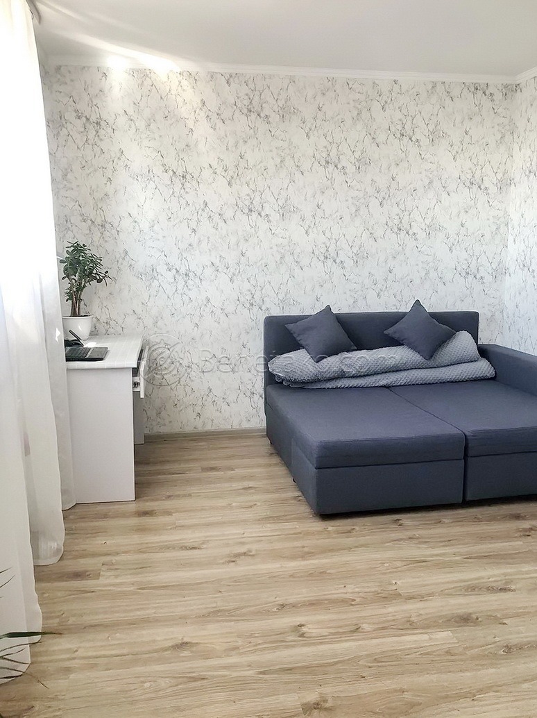 Аренда 3-комнатной квартиры 53 м², Литературная ул., 10