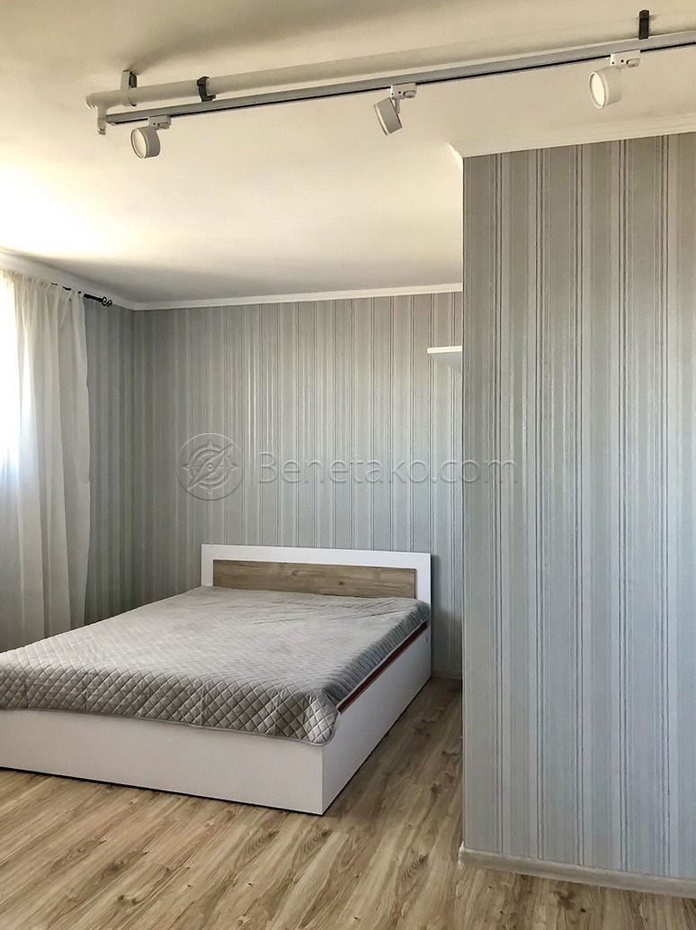 Аренда 3-комнатной квартиры 53 м², Литературная ул., 10