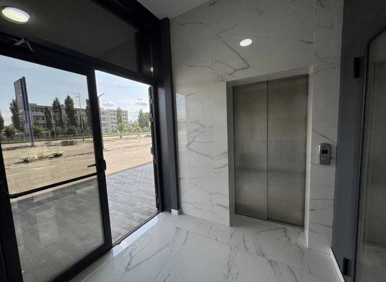 Аренда магазина 250 м², Николая Бажана просп., 17