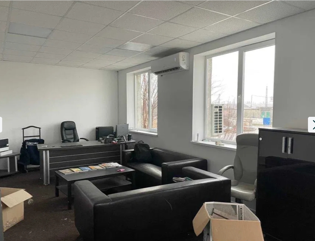 Оренда складу 1520 м², Локомотивная вул.