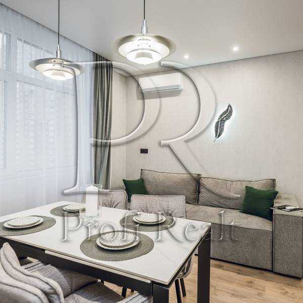 Продажа 2-комнатной квартиры 70 м², Александра Олеся ул., 1