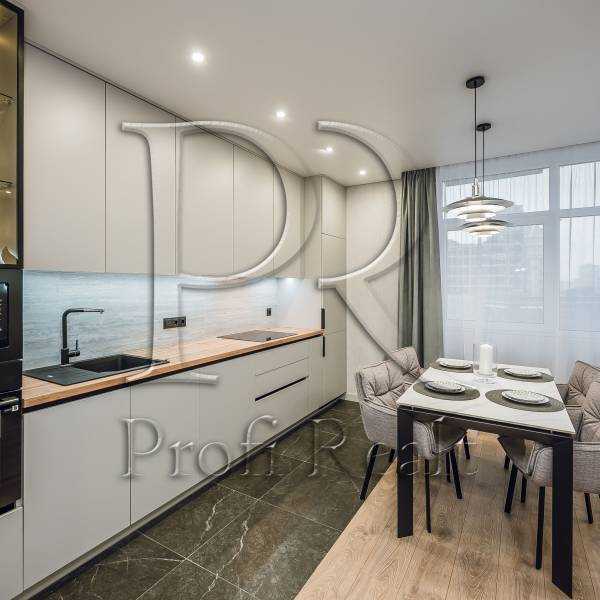 Продажа 2-комнатной квартиры 70 м², Александра Олеся ул., 1