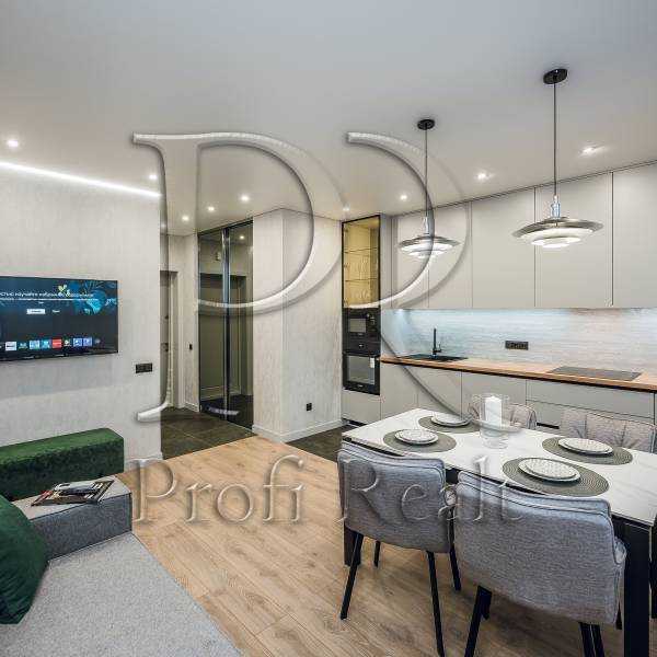 Продажа 2-комнатной квартиры 70 м², Александра Олеся ул., 1