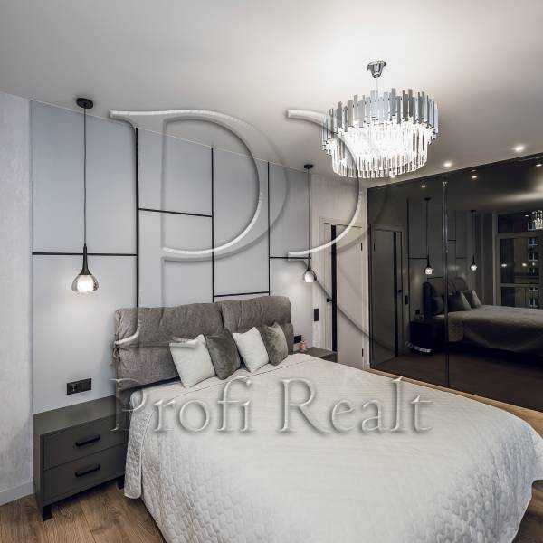 Продажа 2-комнатной квартиры 70 м², Александра Олеся ул., 1