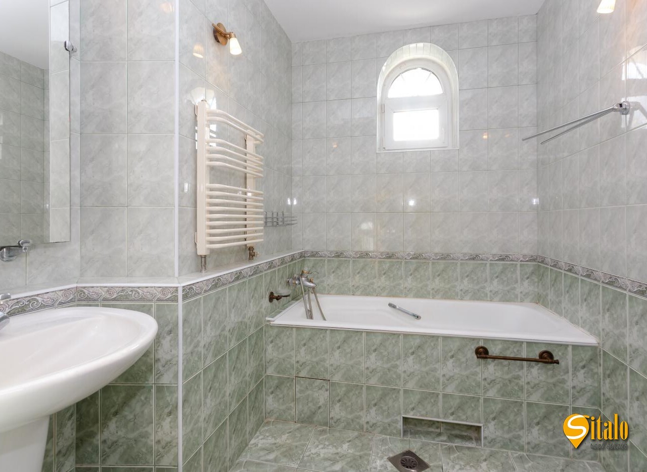 Продажа дома 320 м², Луговая (Бортничи) ул.