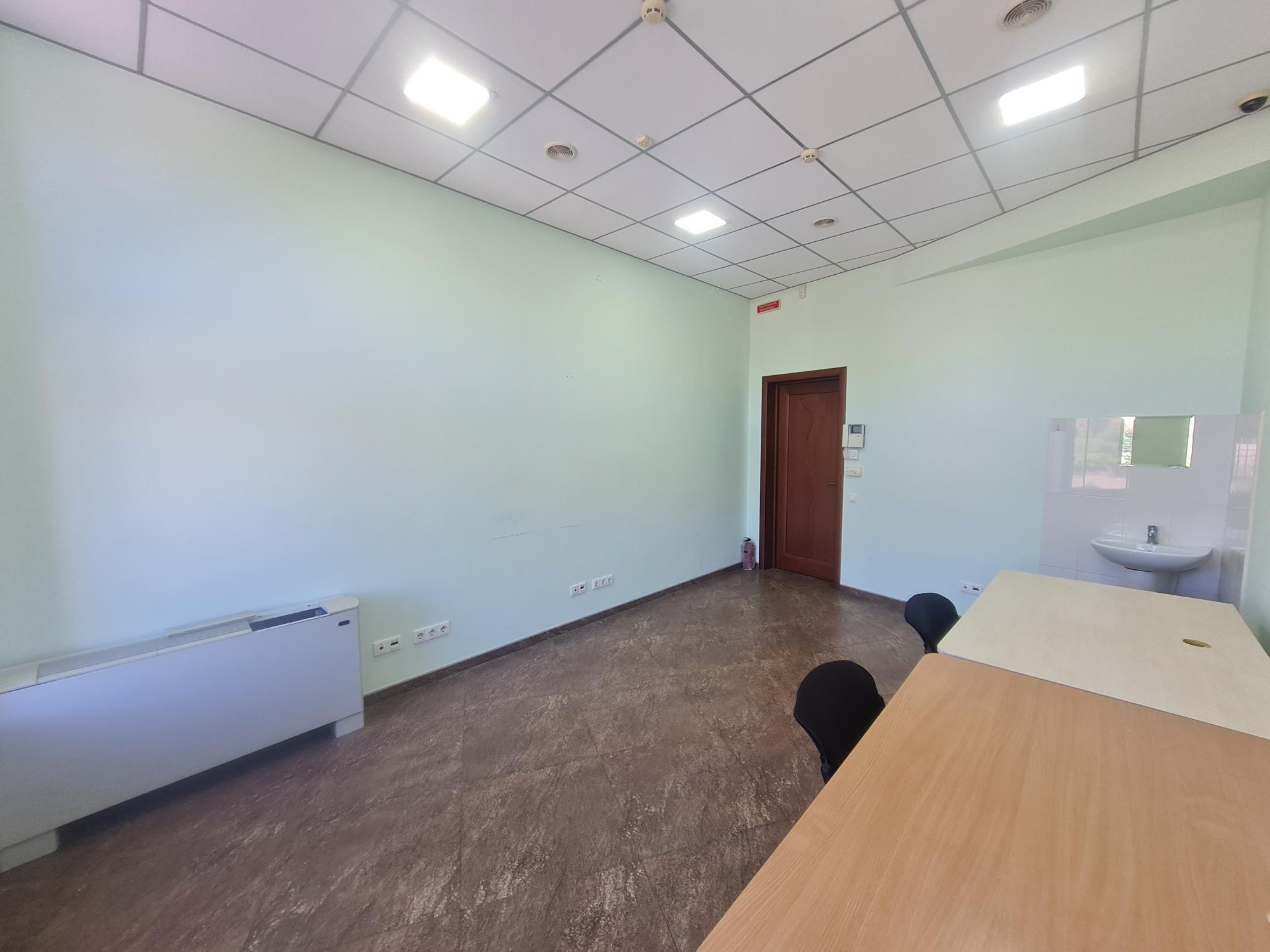 Оренда офісу 18 м², Броварський просп., 5И