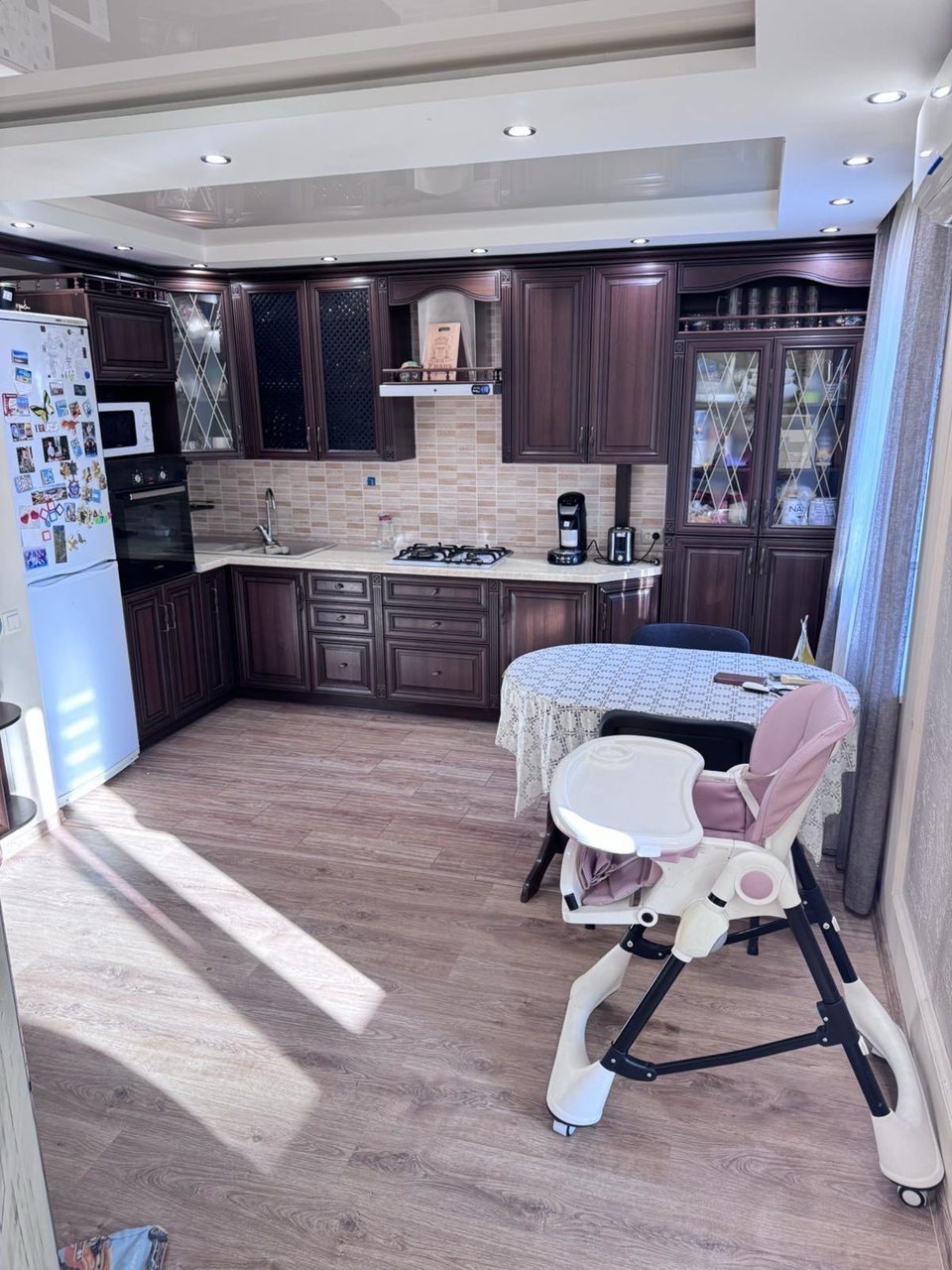 Продажа 3-комнатной квартиры 70 м², Терещенковская ул., 2