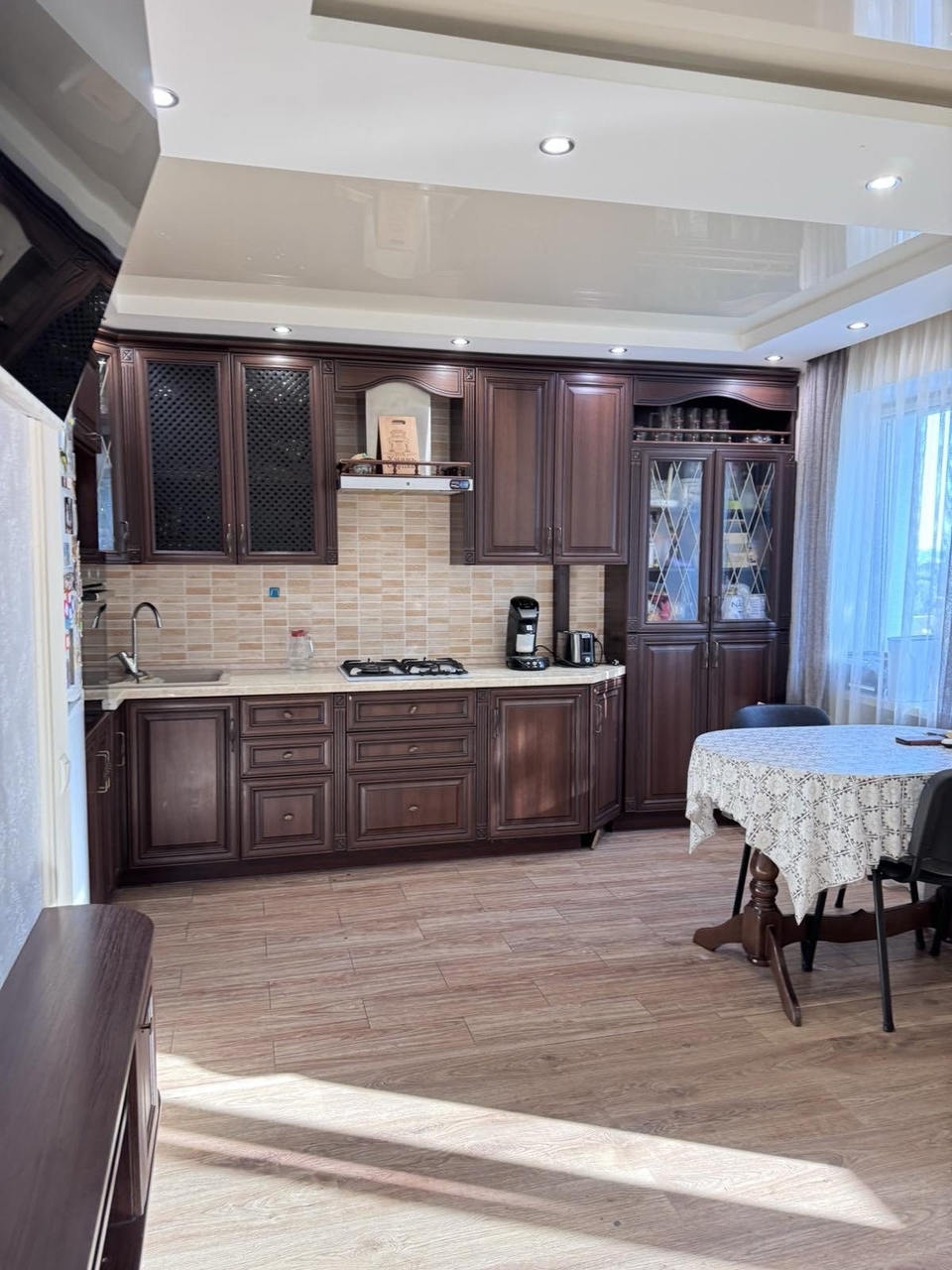 Продажа 3-комнатной квартиры 70 м², Терещенковская ул., 2