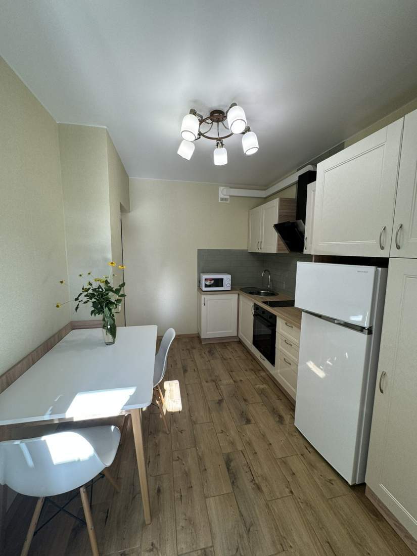 Аренда 1-комнатной квартиры 38 м², Оптимистическая ул., 1