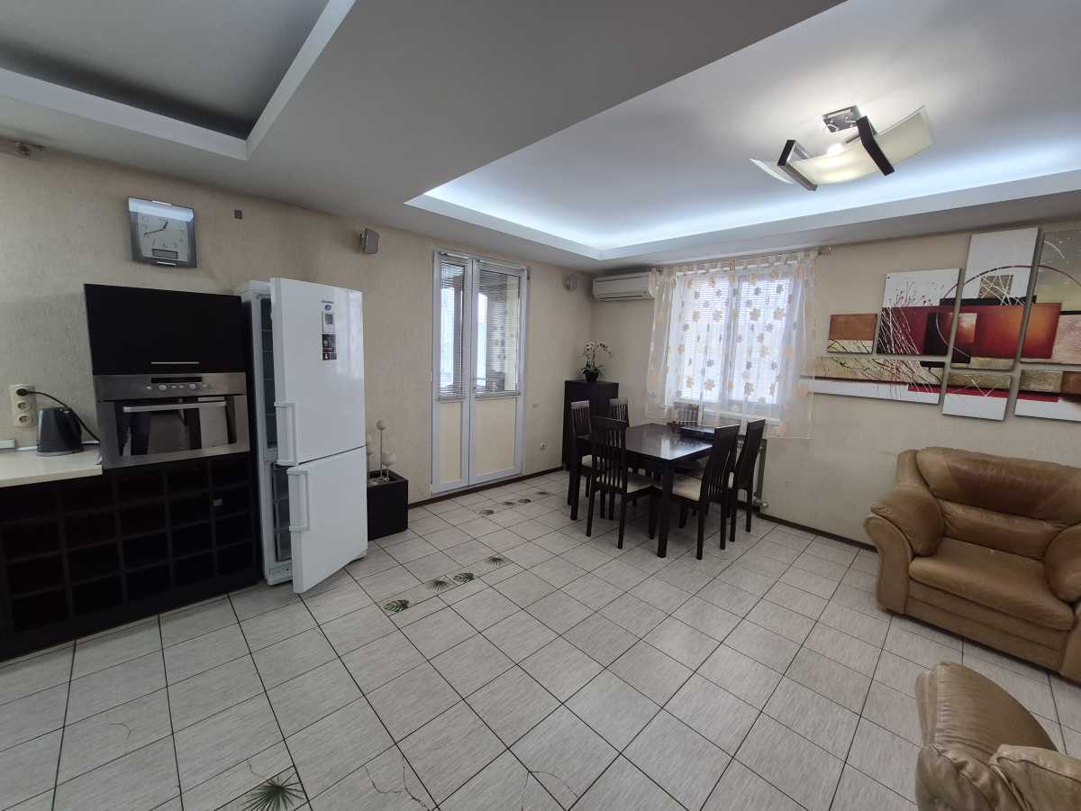 Продажа дома 330 м², Чорнобильська