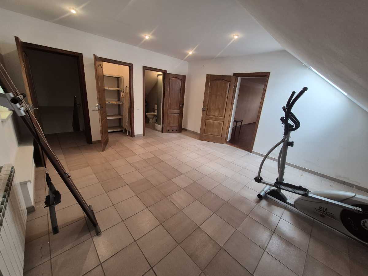 Продажа дома 330 м², Чорнобильська