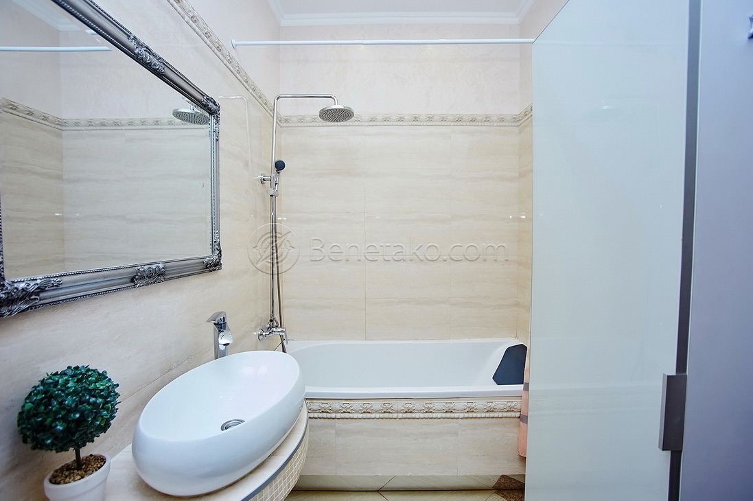 Аренда 4-комнатной квартиры 120 м², Французский бул., 54/23