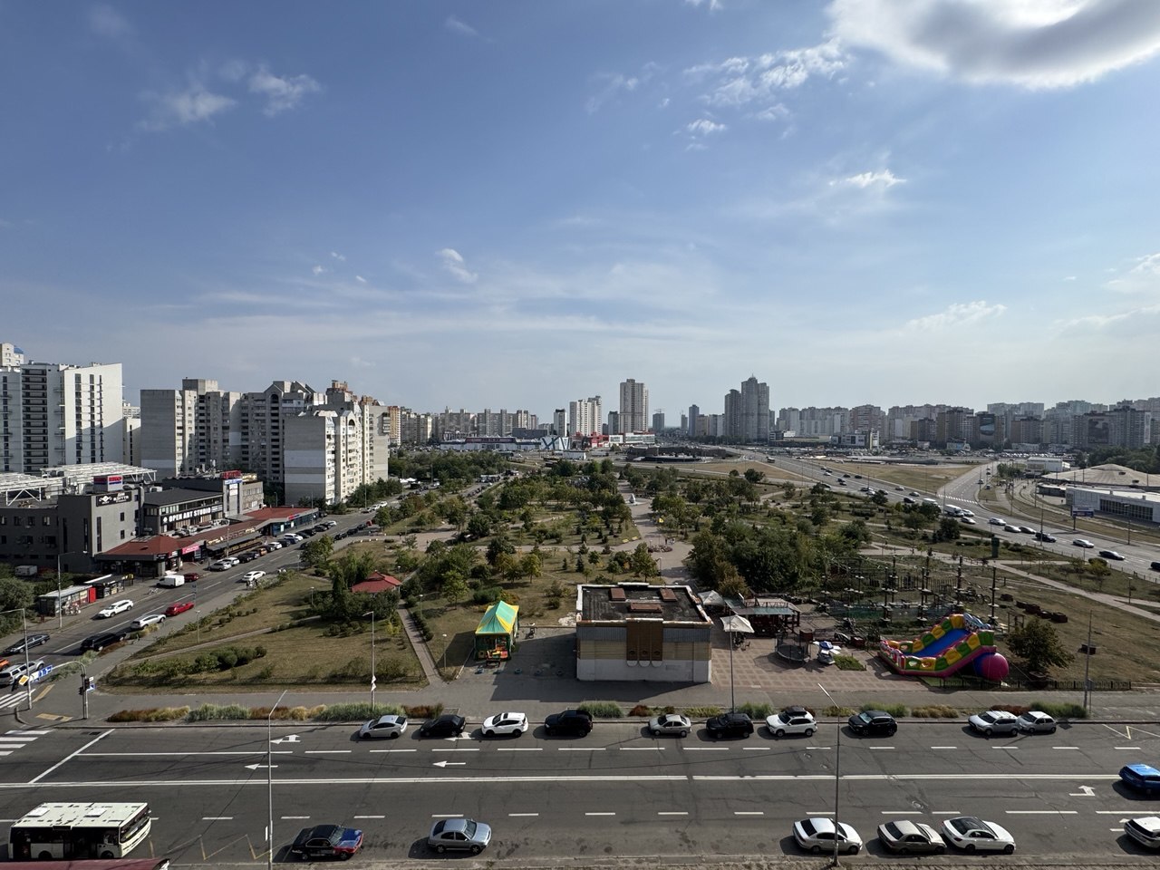 Продажа 2-комнатной квартиры 64 м², Драгоманова ул., 44А