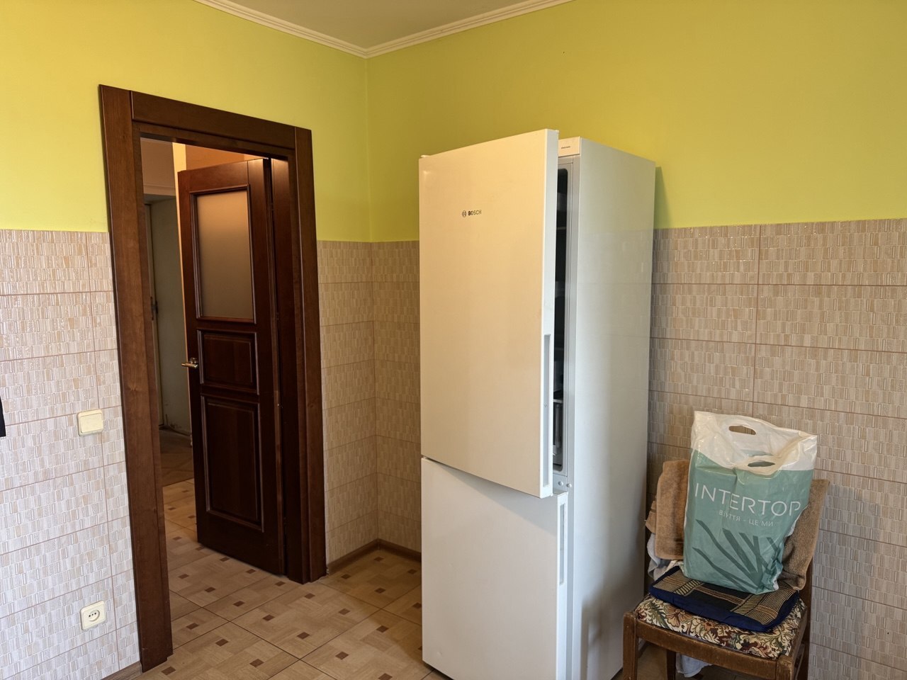 Продажа 2-комнатной квартиры 64 м², Драгоманова ул., 44А