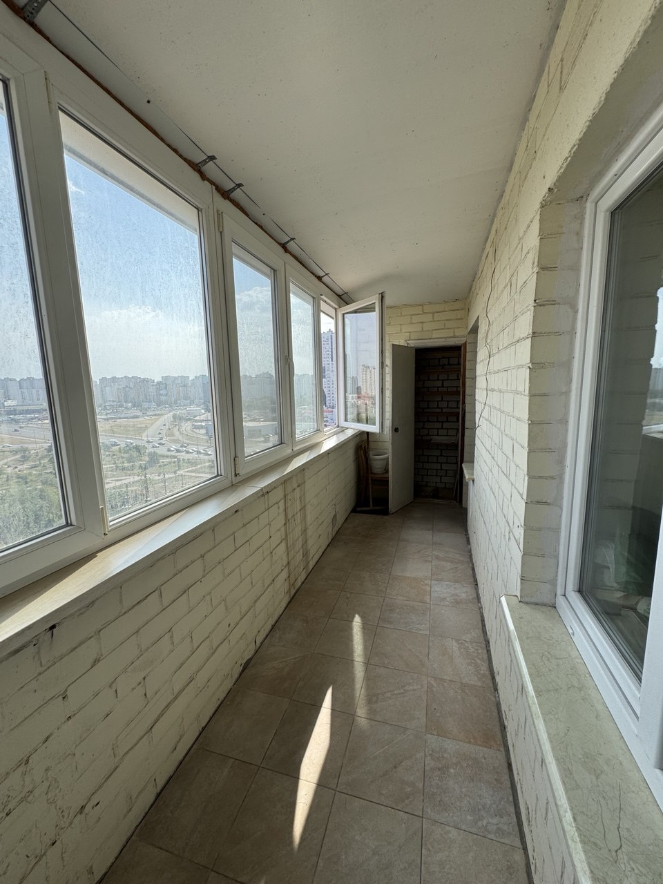 Продажа 2-комнатной квартиры 64 м², Драгоманова ул., 44А