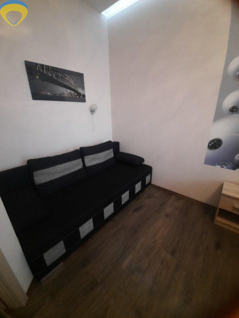 Продажа 1-комнатной квартиры 45 м², Жемчужная ул.