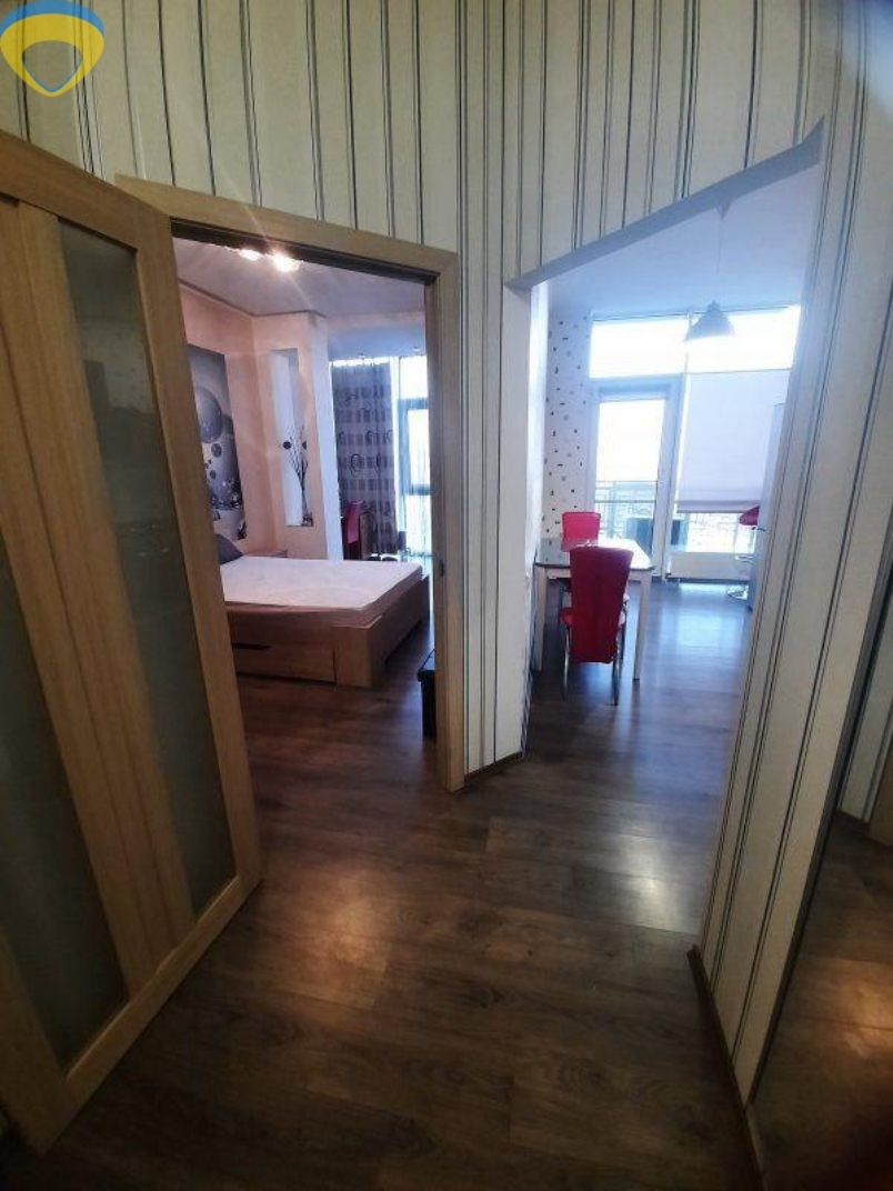 Продажа 1-комнатной квартиры 45 м², Жемчужная ул.