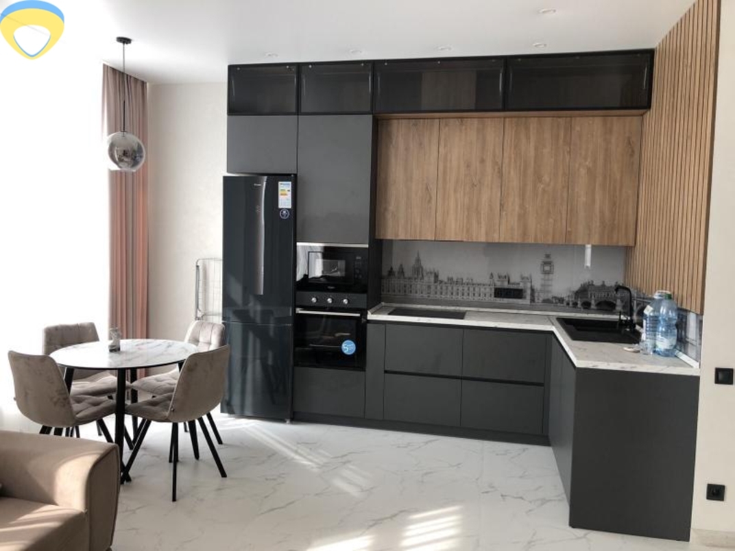 Продажа 2-комнатной квартиры 60 м², Академика Филатова ул.