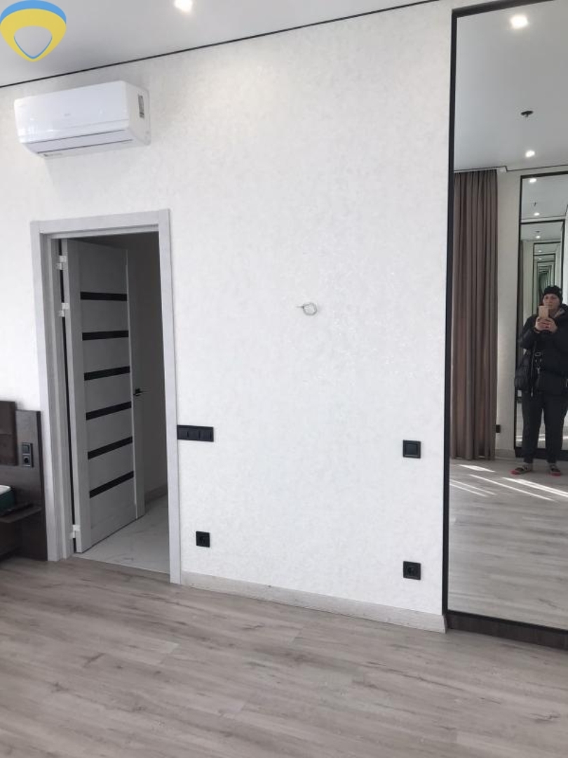 Продажа 2-комнатной квартиры 60 м², Академика Филатова ул.