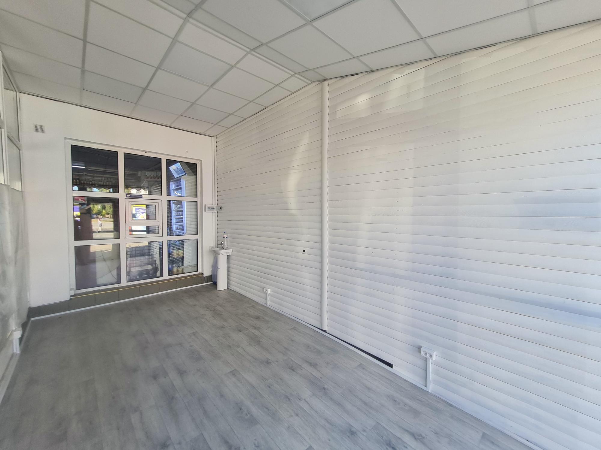 Аренда торгового помещения 15 м², Миропольская ул., 13